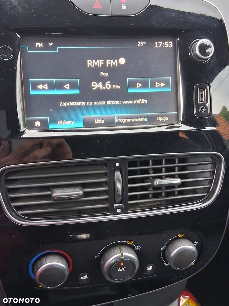 Renault Clio 1.5 dCi Zen - 9