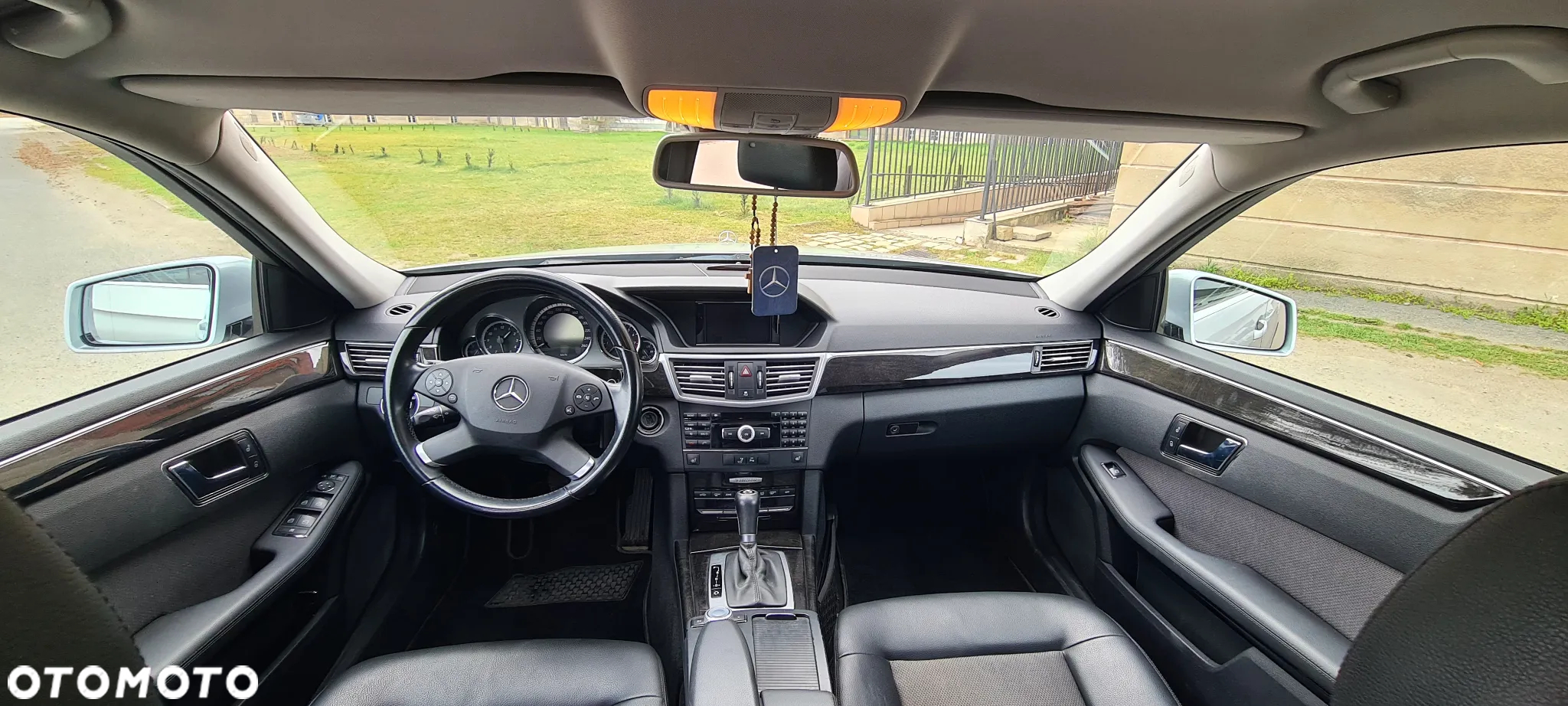 Mercedes-Benz Klasa E 250 T CGI BlueEFFICIENCY Automatik Avantgarde - 10