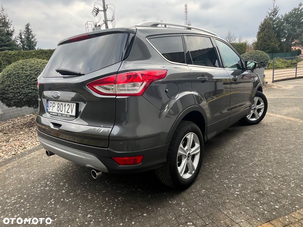 Ford Kuga 2.0 TDCi 4x4 Titanium - 6
