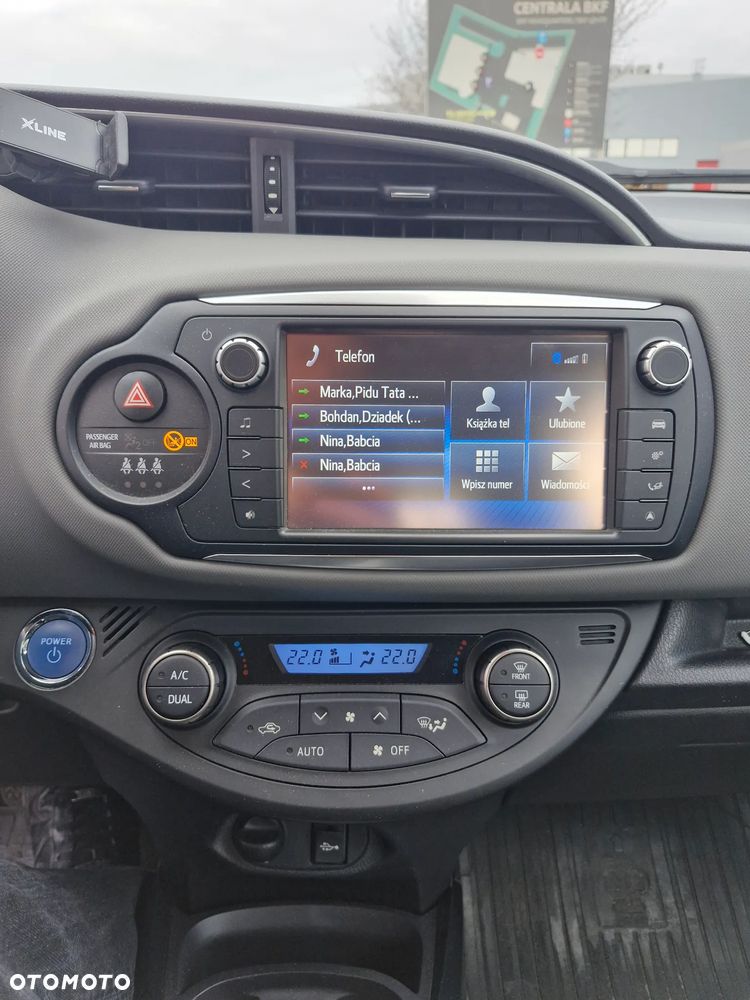 Toyota Yaris Hybrid 100 Active EU6 - 10