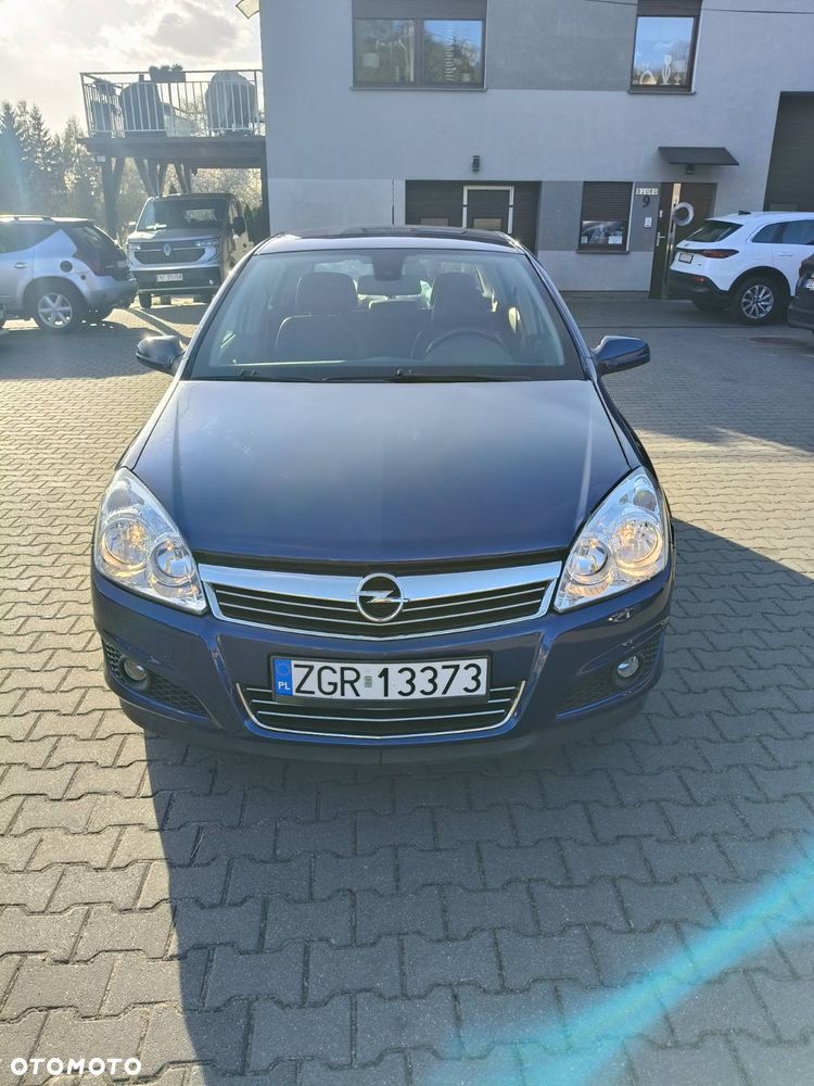Opel Astra 1.8 Essentia - 1