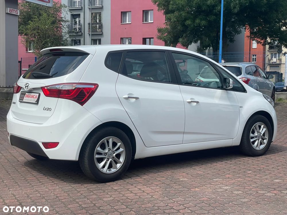 Hyundai ix20 1.4 blue - 8