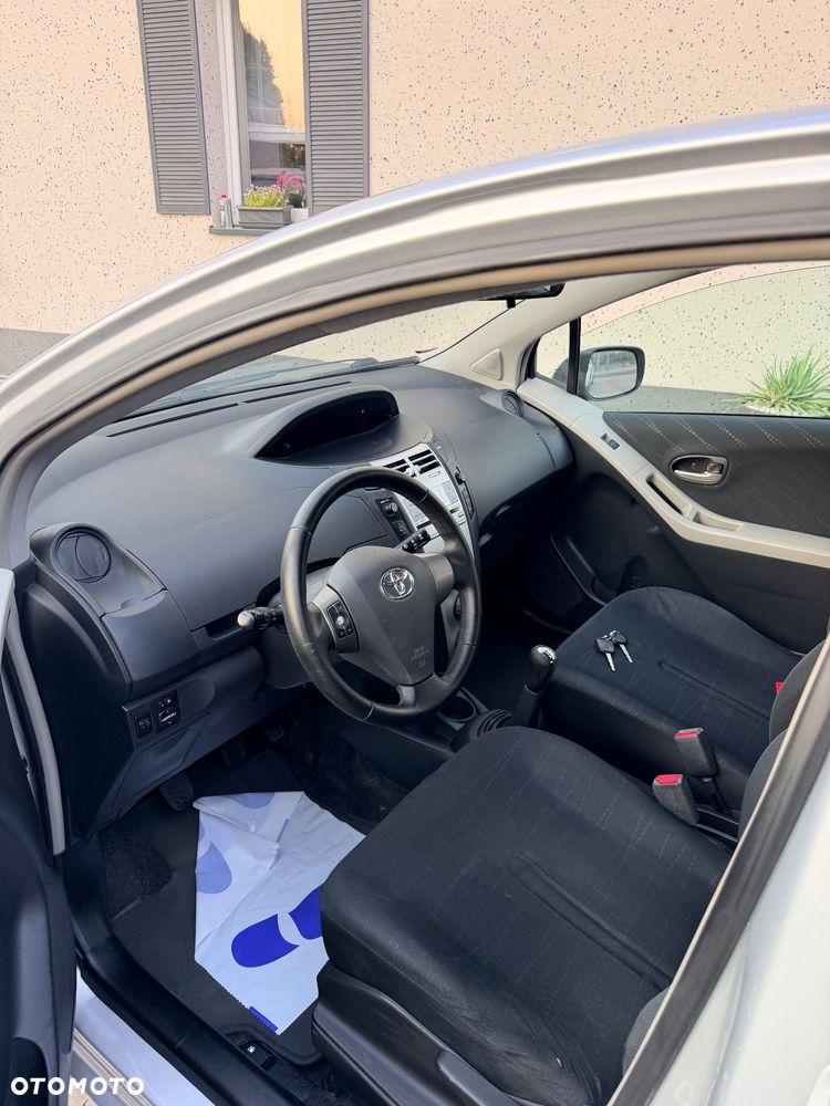 Toyota Yaris 1.3 Luna Hit - 19