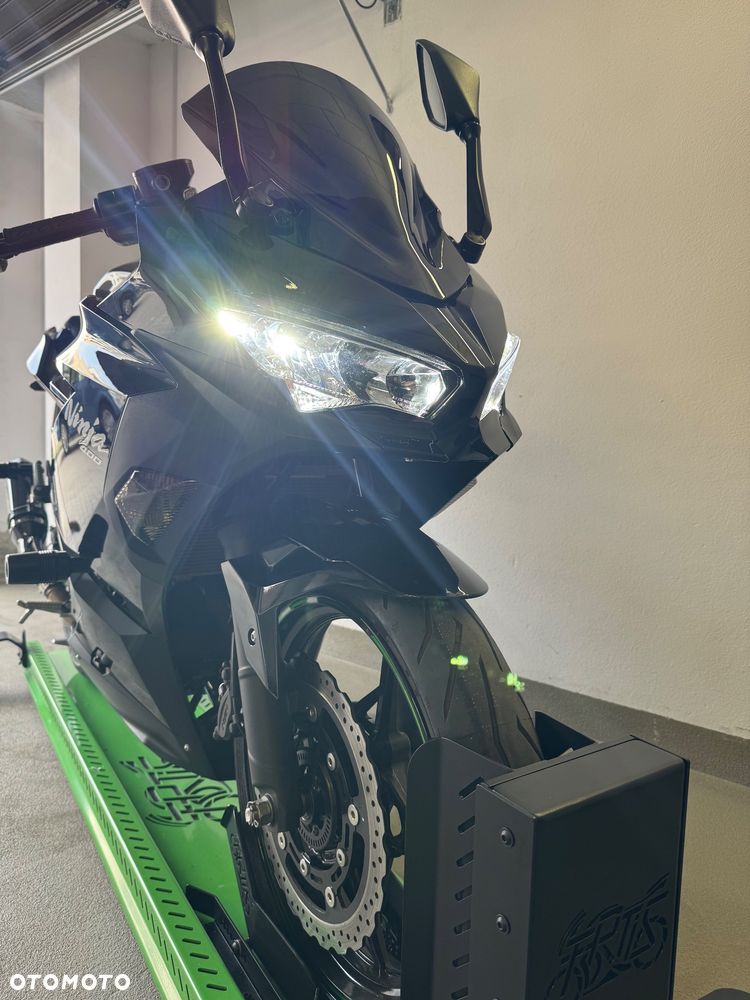 Kawasaki Ninja 400 - 6