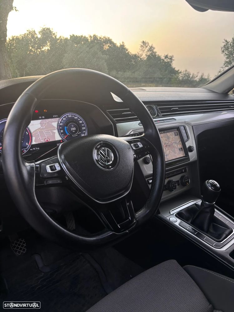 VW Passat Variant 2.0 TDI Confortline - 5
