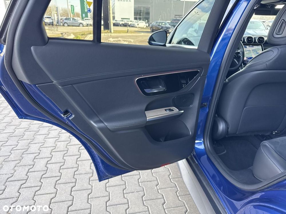 Mercedes-Benz GLC - 15