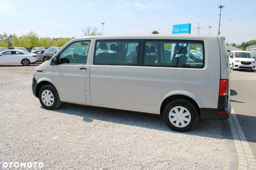 Volkswagen Transporter - 9