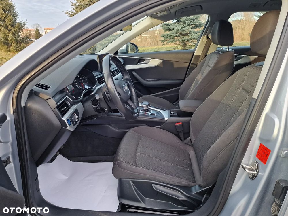 Audi A4 Avant 2.0 TDI S tronic - 24