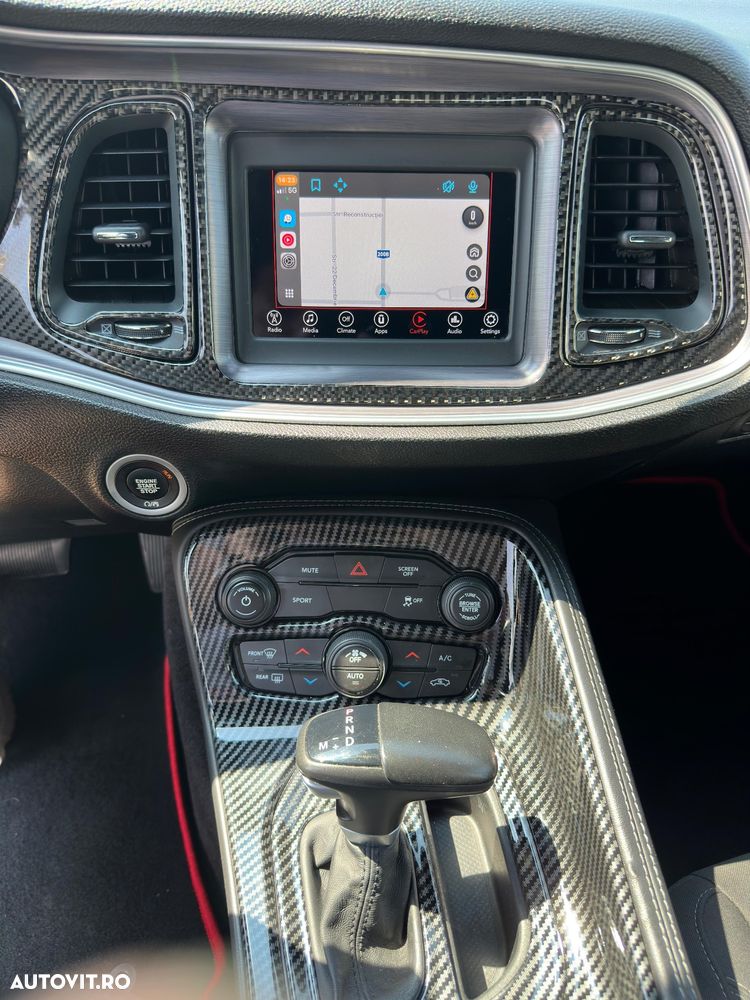 Dodge Challenger Automatik SXT Plus - 4