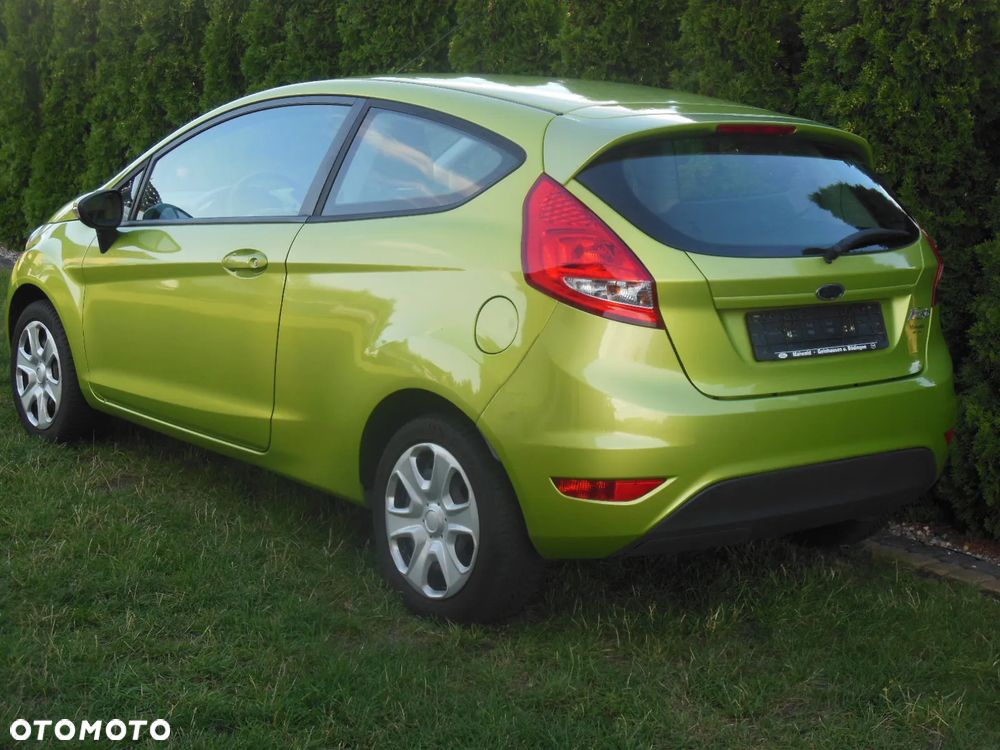 Ford Fiesta 1.25 Champions Edition - 3
