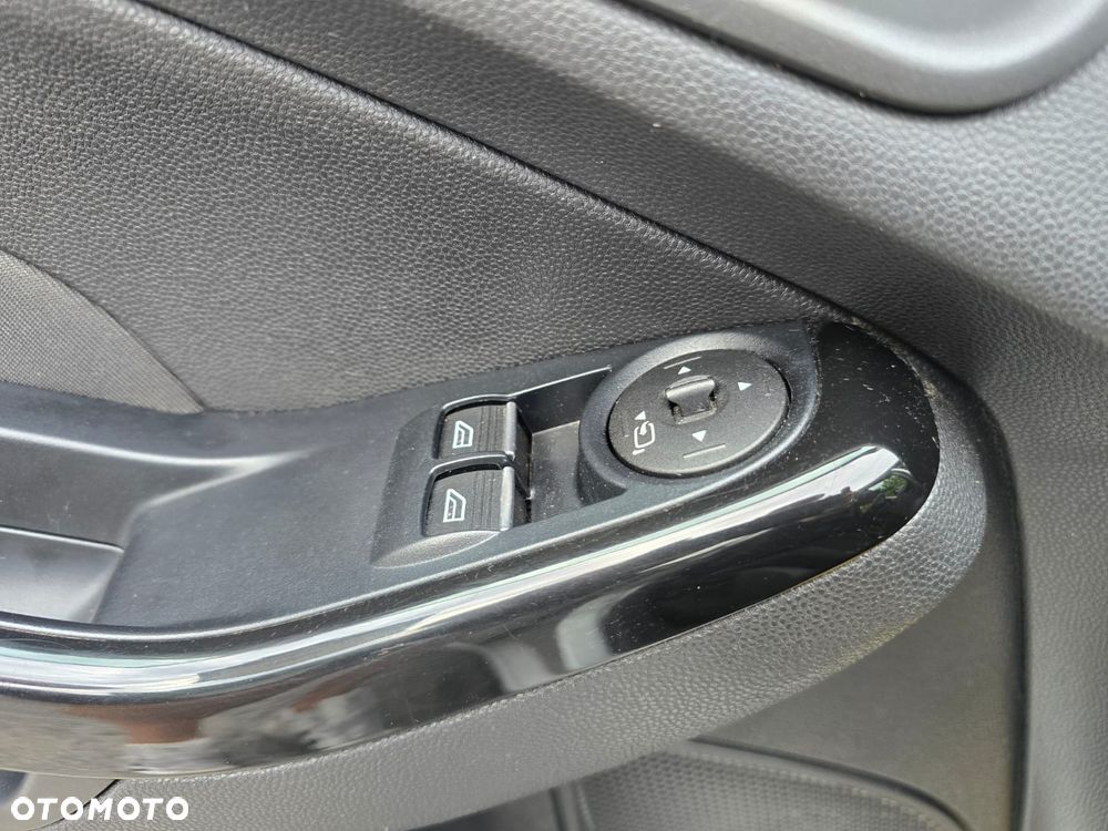 Ford Fiesta 1.0 EcoBoost Titanium - 24