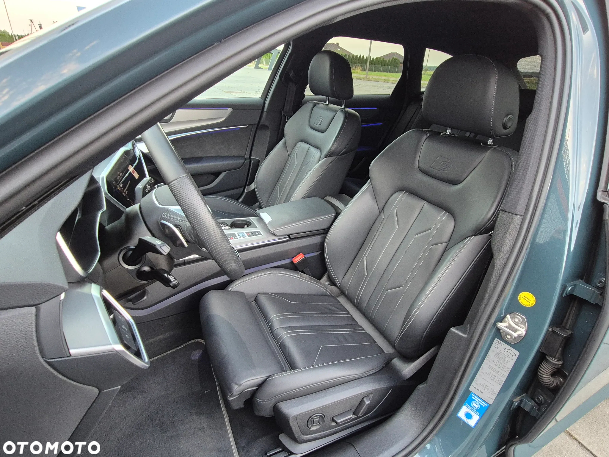 Audi A6 Avant 40 TDI quattro S tronic S line - 23