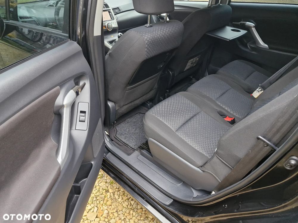 Toyota Verso 1.8 7-Sitzer Skyview Edition - 23