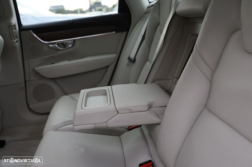 Volvo S90 2.0 T8 Inscription AWD Geartronic - 13