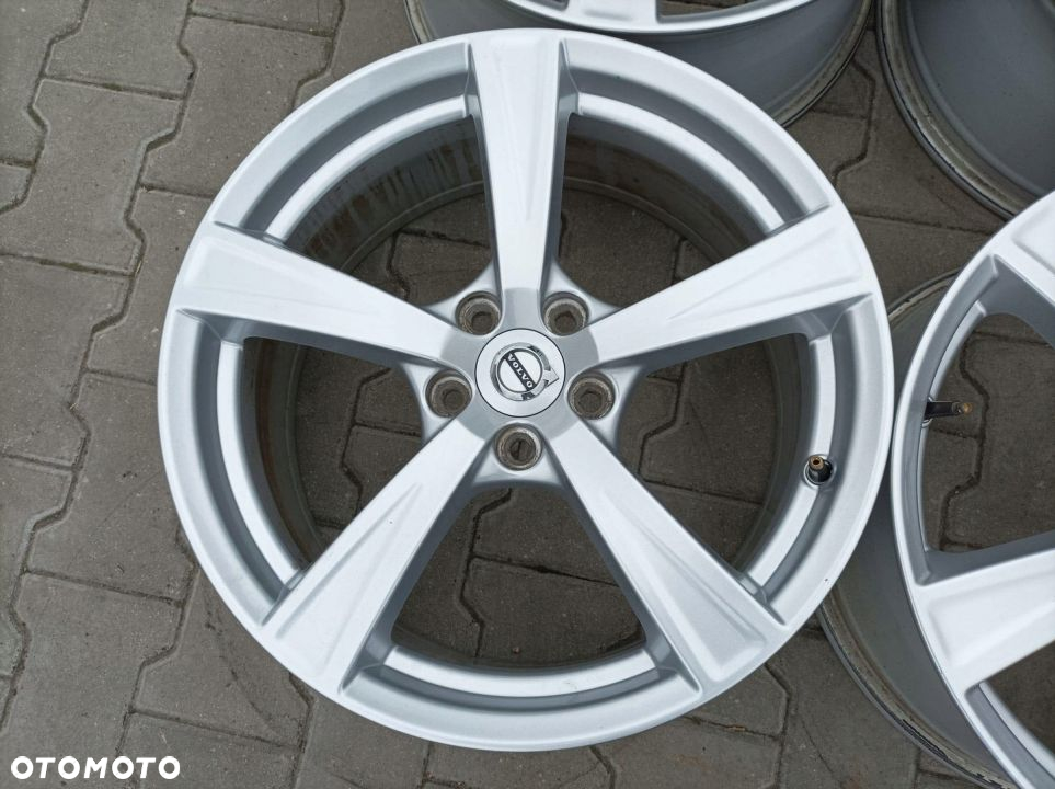 Felgi Aluminiowe Volvo XC60 XC90 18" - 2