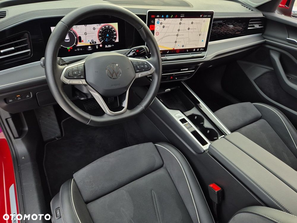 Volkswagen Passat Variant 2.0 TDI EVO Elegance DSG - 10