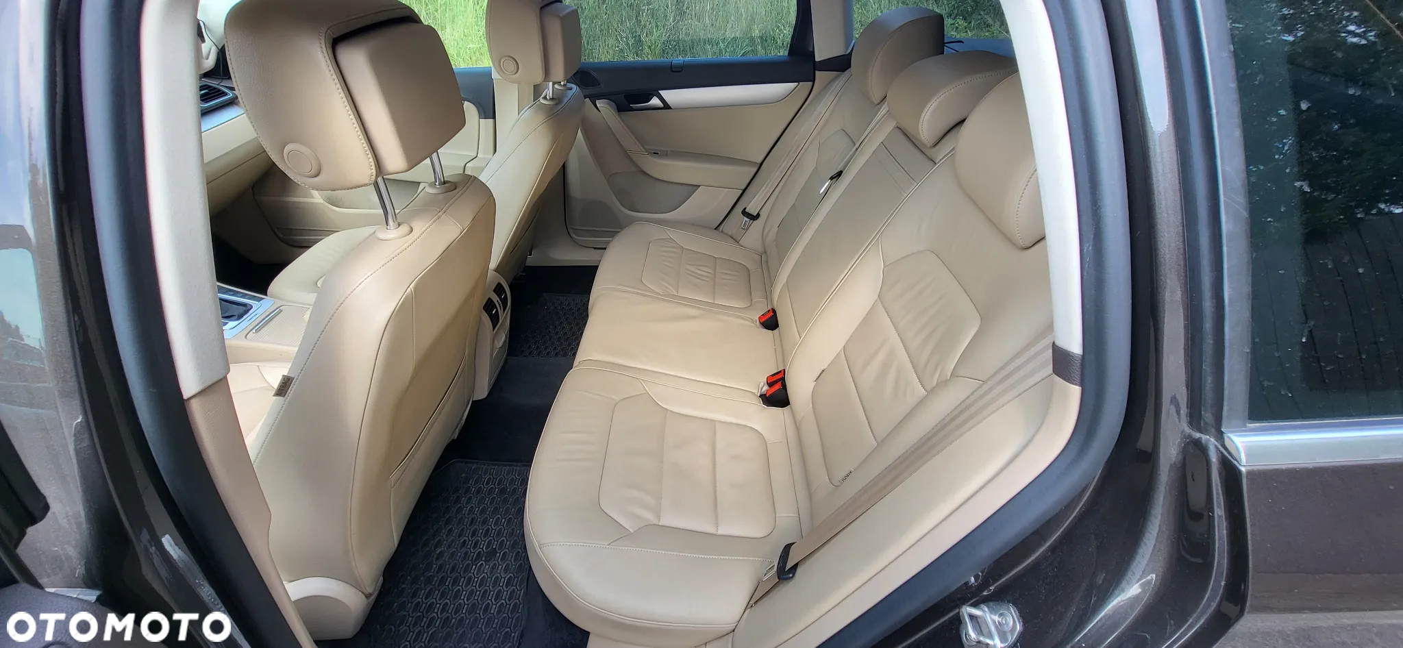 Volkswagen Passat 2.0 TDI 4Mot Highline DSG - 13