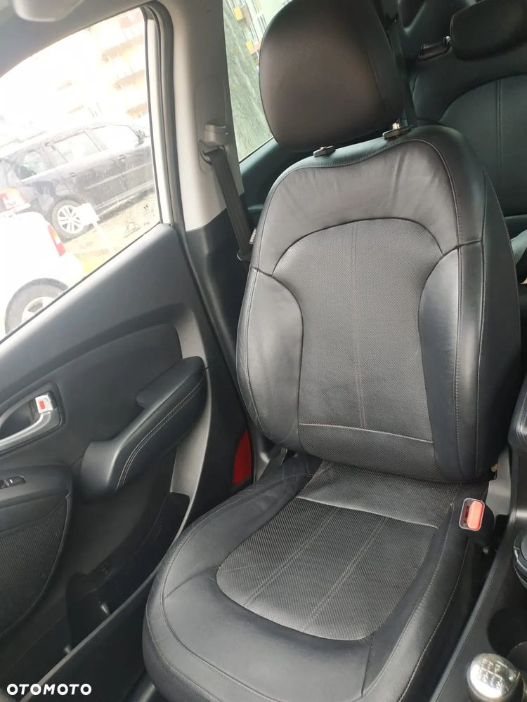 Hyundai ix35 2.0 CRDi Premium 2WD - 9