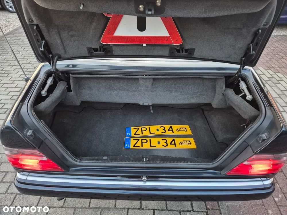 Mercedes-Benz W124 (1984-1993) - 16