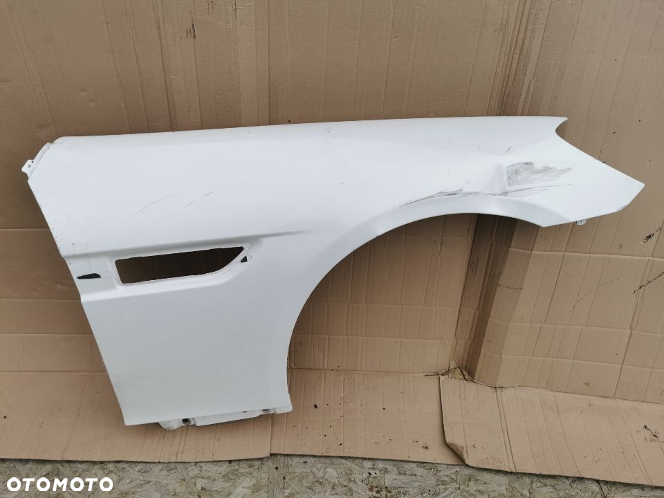 BŁOTNIK PRAWY PRZOD MERCEDES SLK 172 - 4