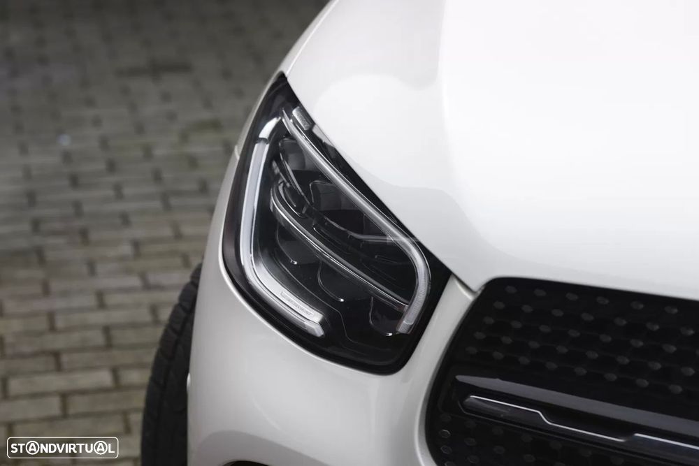 Mercedes-Benz GLC 300 de Coupe 4Matic 9G-TRONIC AMG Line - 12
