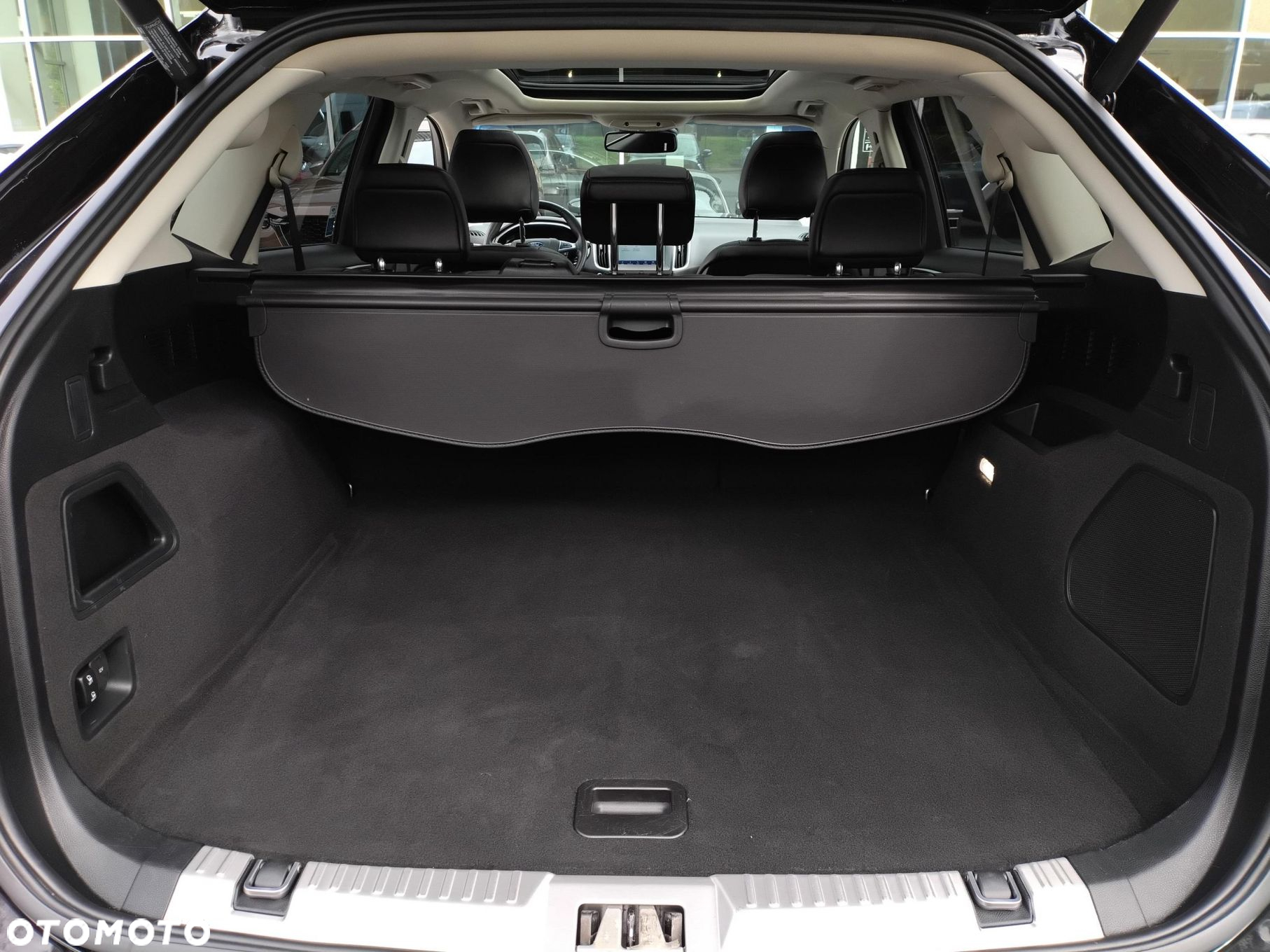 Ford Edge 2.0 EcoBlue Twin-Turbo 4WD Titanium - 37