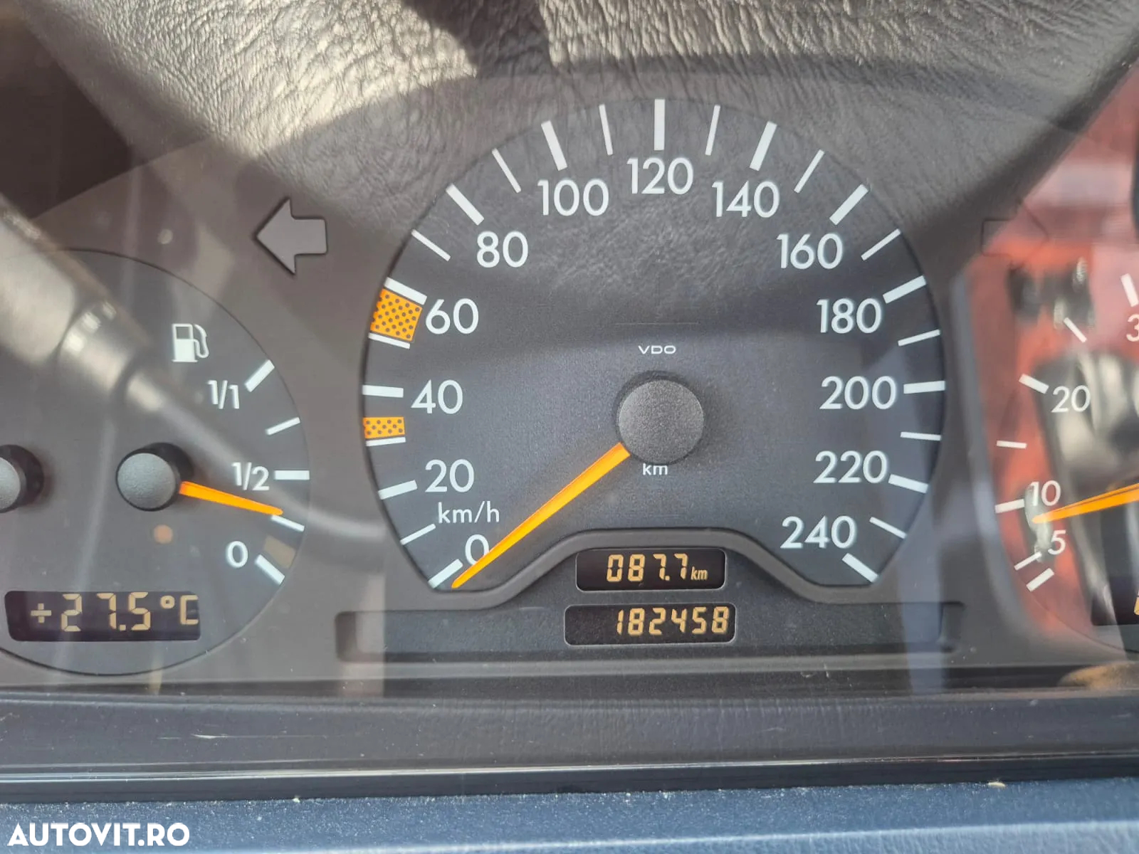 Mercedes-Benz C - 8
