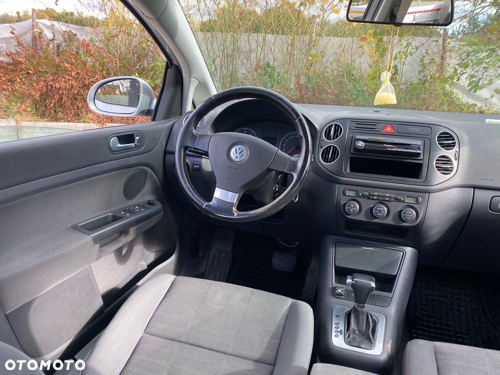 Volkswagen Golf Plus - 15