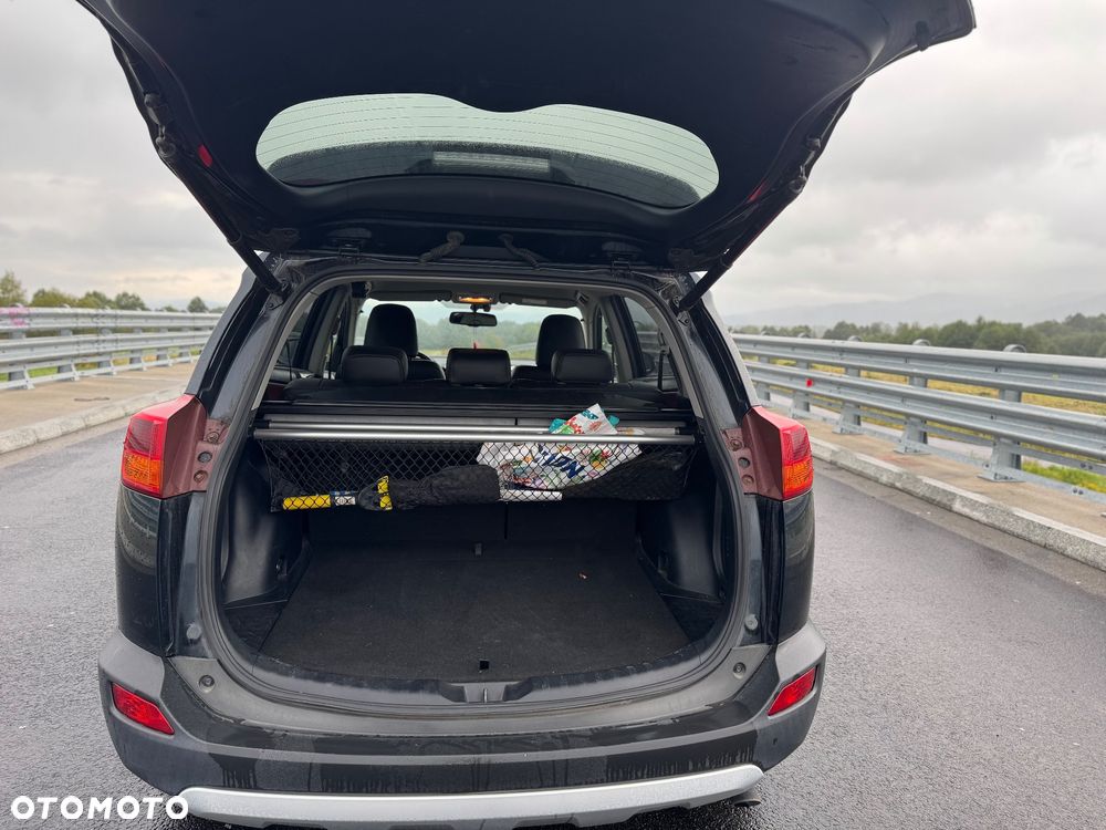 Toyota RAV4 2.0 D-4D Premium - 27