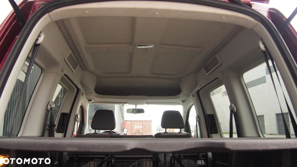 Volkswagen Caddy 1.6 (7-Si.) Edition 30 - 8