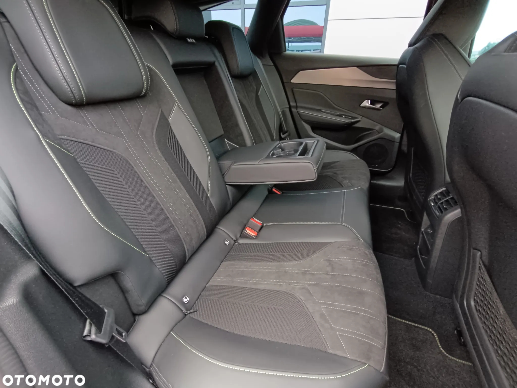 Peugeot 308 1.2 PureTech GT S&S EAT8 - 21