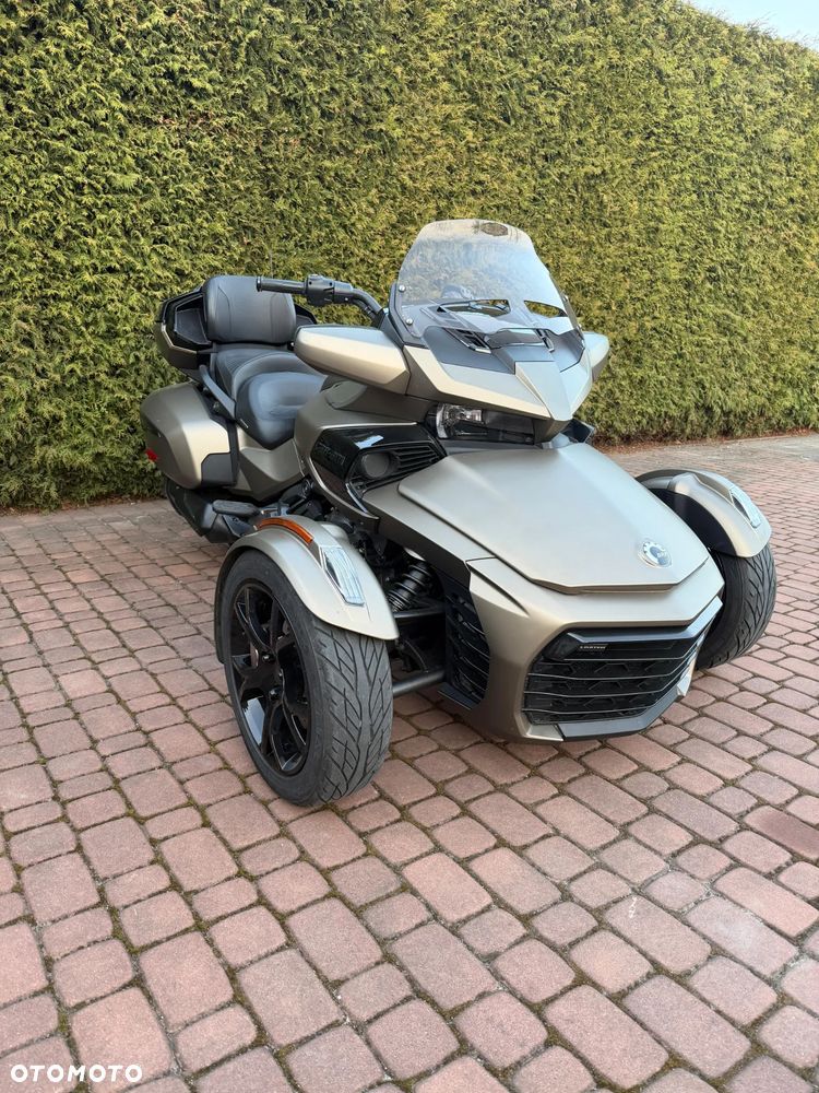 Can-Am Spyder - 1