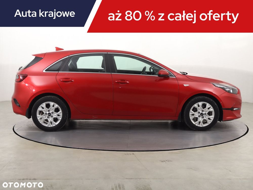 Kia Ceed - 8