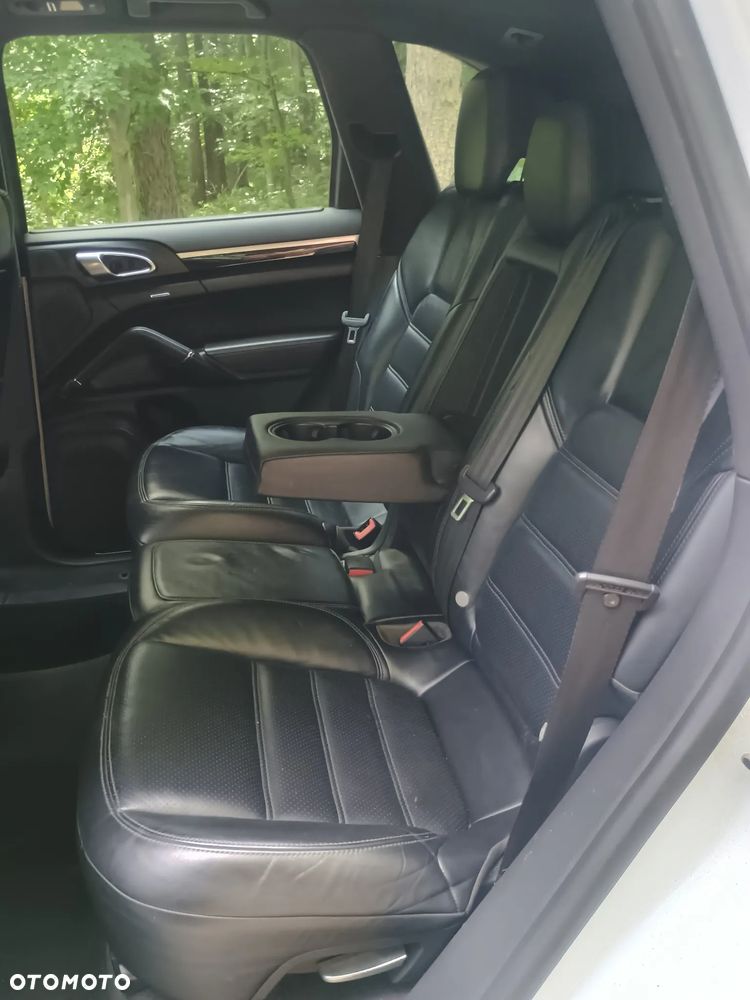 Porsche Cayenne - 19
