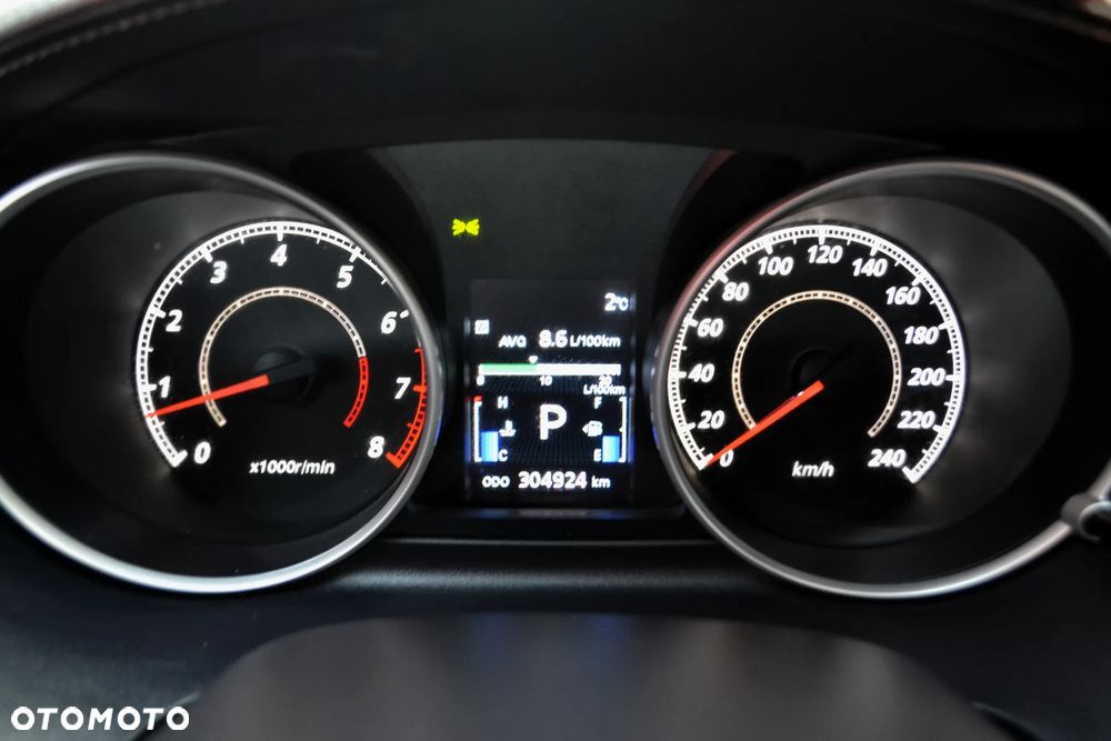 Mitsubishi Outlander 2.4 Intense + CVT - 40