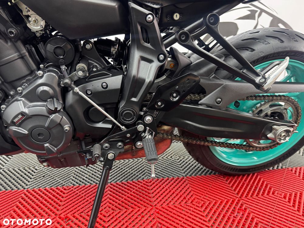 Yamaha MT - 16