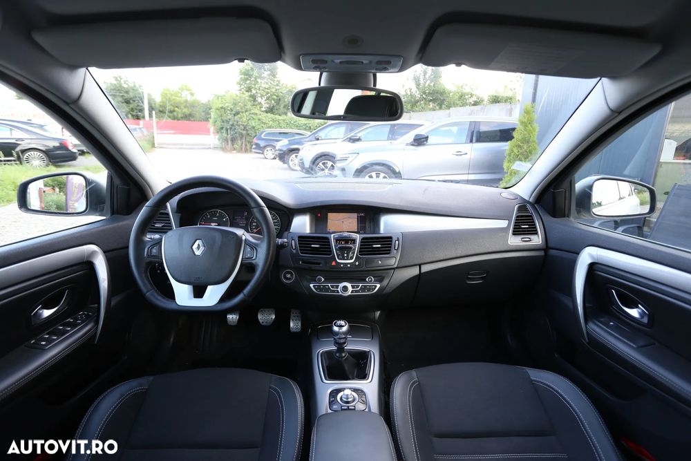 Renault Laguna dCi 110 FAP Limited - 8