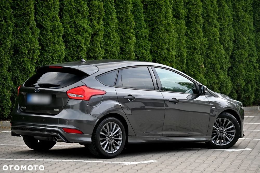 Ford Focus 1.5 EcoBoost ST-Line - 14