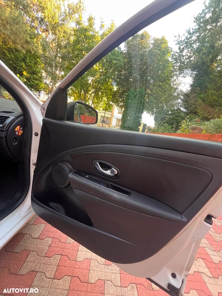 Renault Megane 1.5 dCi Dynamique - 8