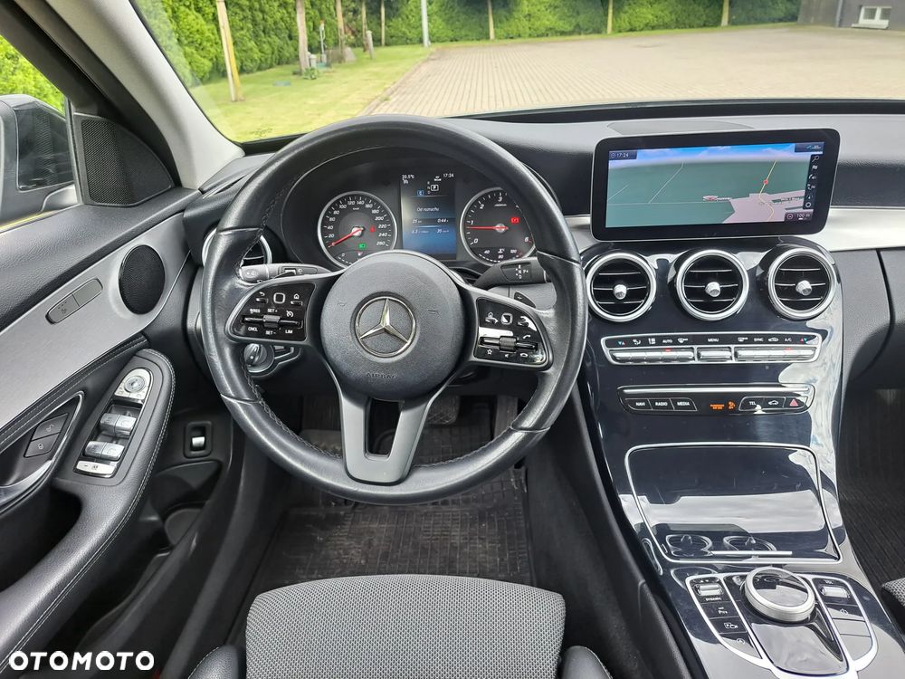 Mercedes-Benz Klasa C 220 d 9G-TRONIC Avantgarde - 19