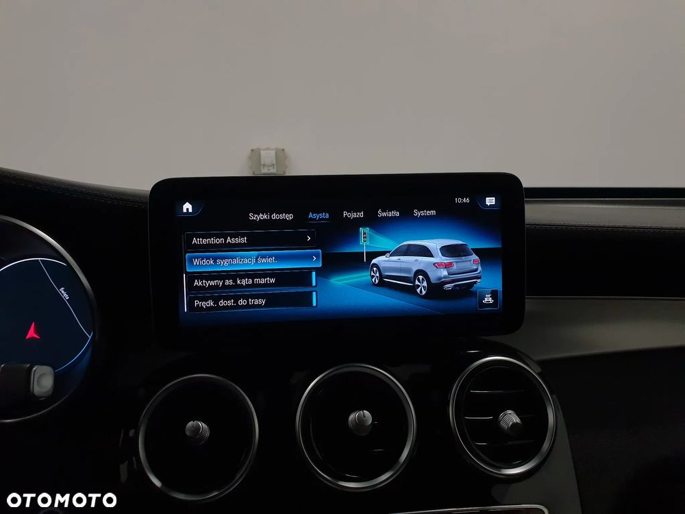 Mercedes-Benz GLC - 23