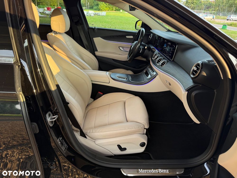 Mercedes-Benz Klasa E 300 de Avantgarde - 28