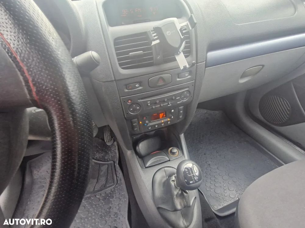 Renault Symbol 1.4 8V Expression - 12