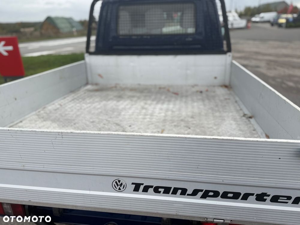 Volkswagen Transporter - 4