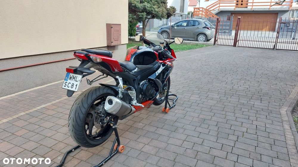 Suzuki GSX-R - 8