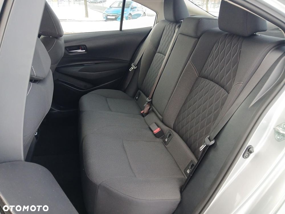 Toyota Corolla - 38