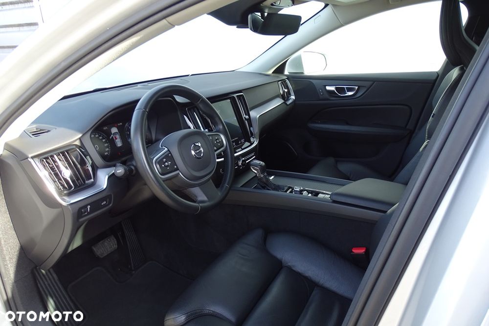 Volvo V60 T4 Geartronic Momentum - 19