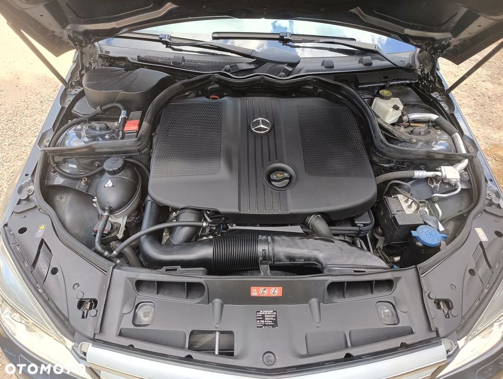 Mercedes-Benz Klasa C 220 CDI DPF Automatik BlueEFFICIENCY - 17