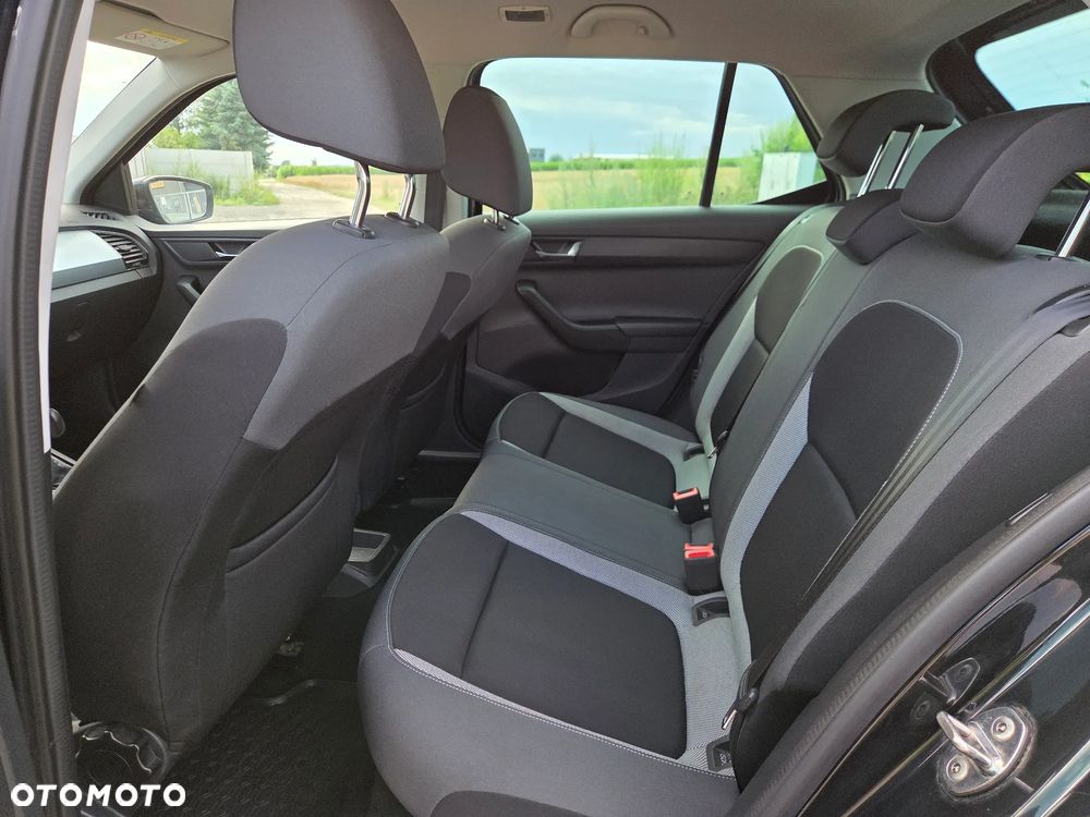 Skoda Fabia 1.2 TSI DSG Edition - 11