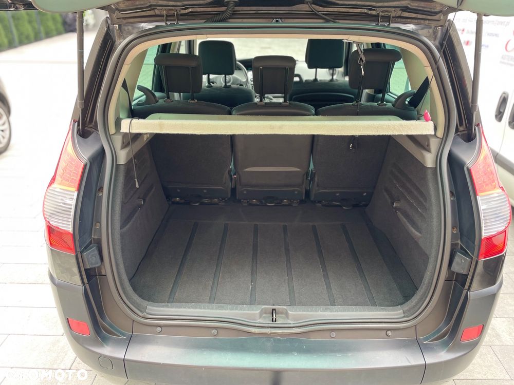 Renault Scenic 1.9 dCi Confort Authentique - 9